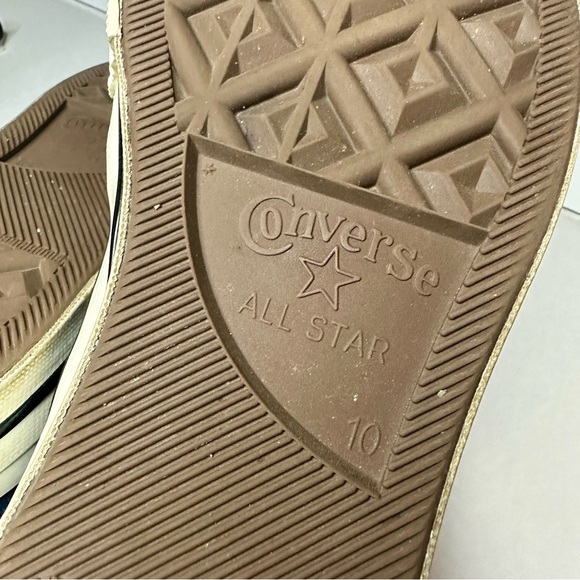 🥂SOLD🥂Converse Chuck Taylor Blue Suede Maize Detail Custom Sneakers, 10 - Picture 9 of 14